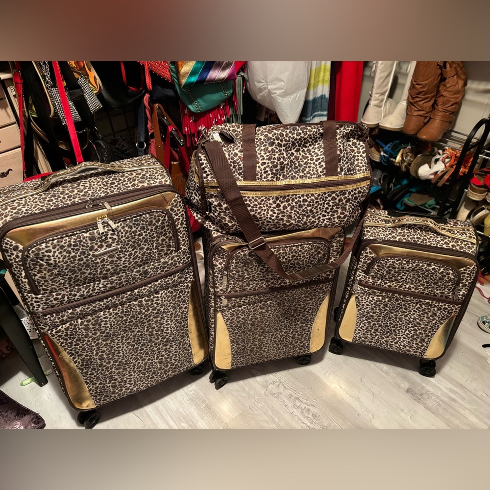 5pc Leopard and Gold Luggage Set